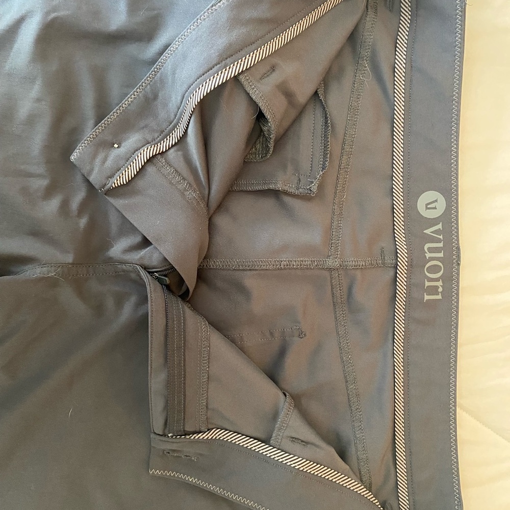 Vuori Men's Cascade Tech Chino Pant Athletic Slim Fit - Picture 4 of 8